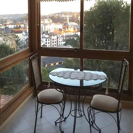 Belo Apartamento E Completo No Centro Com Vista Gramado Esterno foto